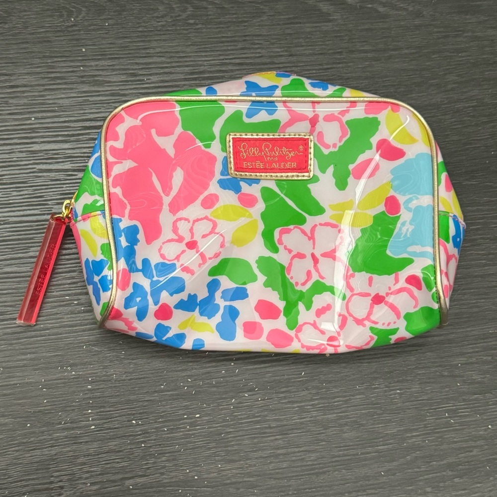 Lilly Pulitzer x Estée Lauder Bright Floral Hot Pink Vinyl Cosmetic Make Up Bag